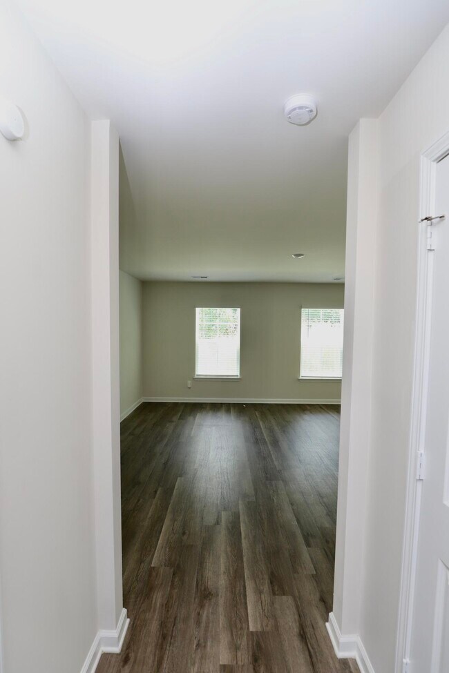 Building Photo - 463 N High Duck Trail