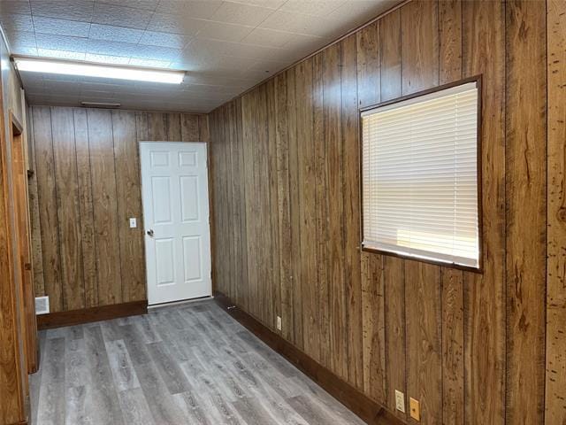 Building Photo - 2921 Village Crest Cir