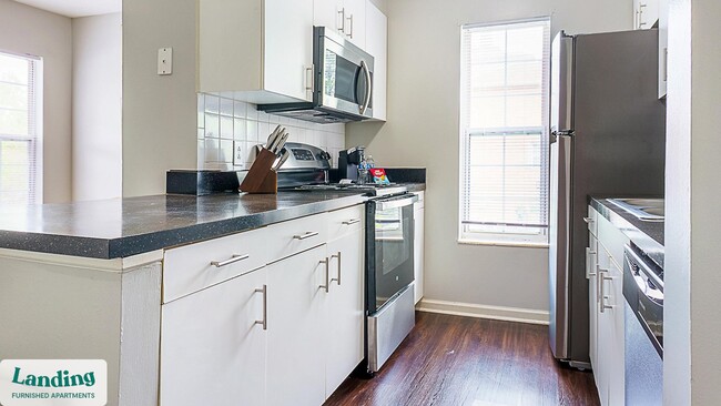 Building Photo - 115 W Monument Ave