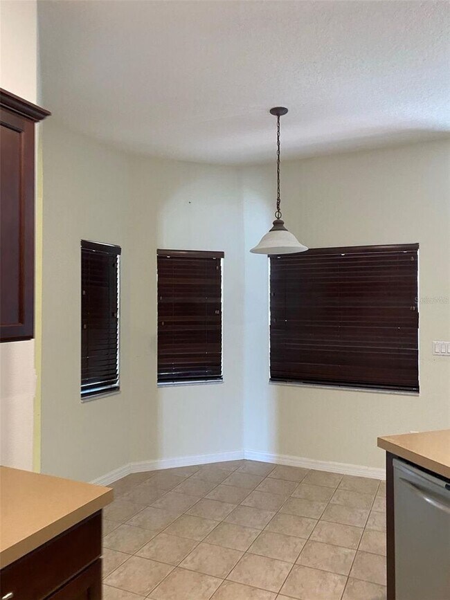 Building Photo - Brighton Lakes Rental