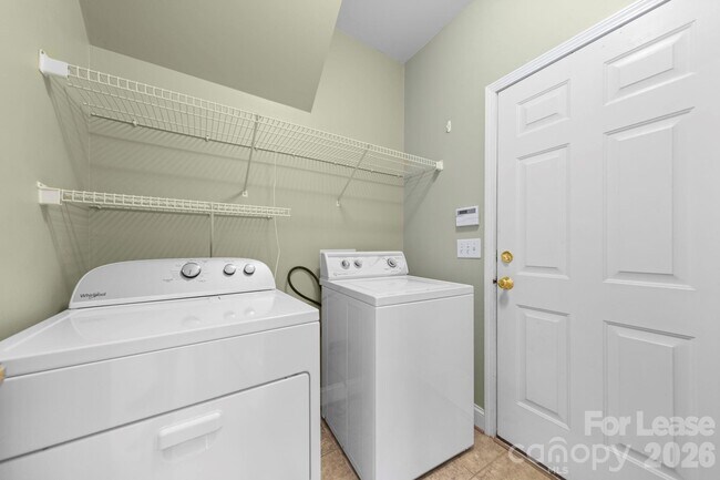 Building Photo - 214 Southern Cross Ln