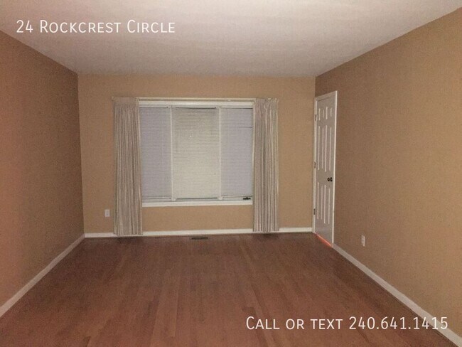 Building Photo - 24 Rockcrest Cir