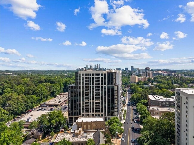Building Photo - 2425 Peachtree Rd NE