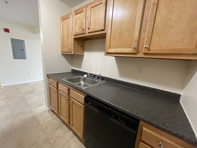 Building Photo - 100 Sentinel Court