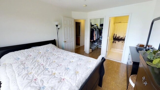 Building Photo - 2741 Barclay Way