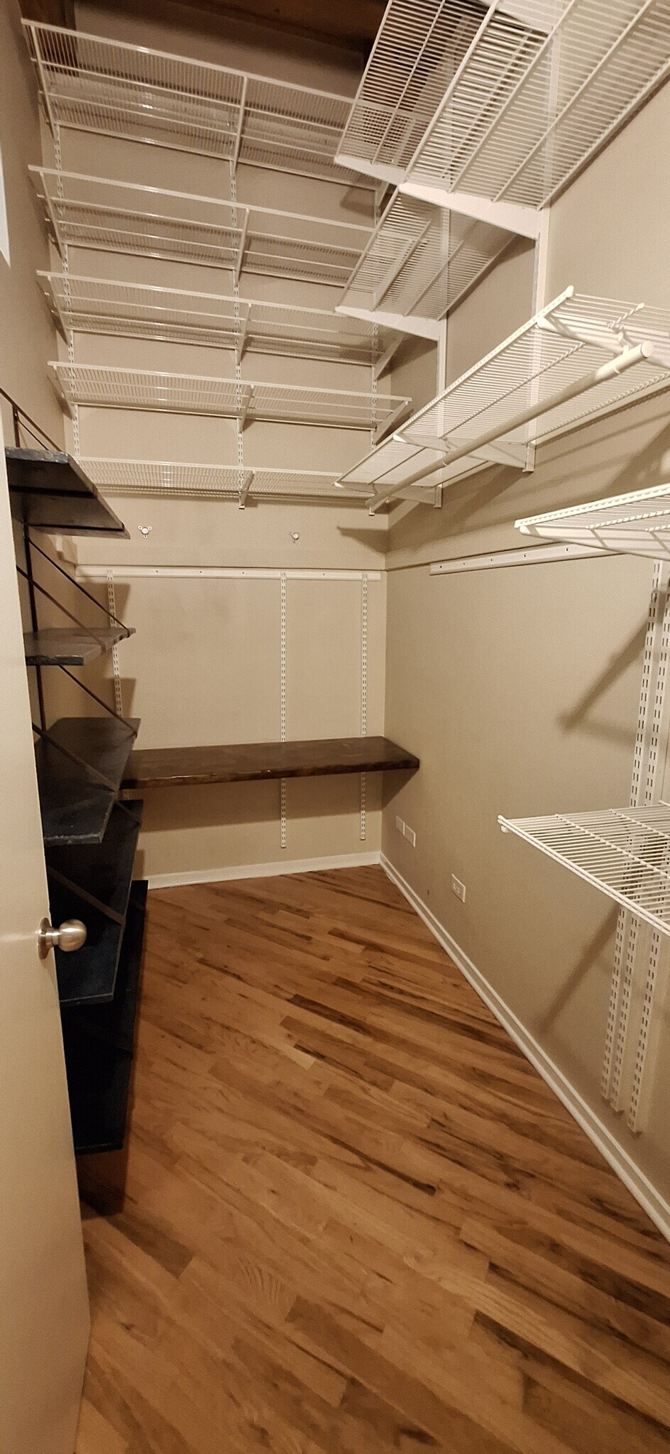 Walk-In Master Closet - 226 N Clinton St