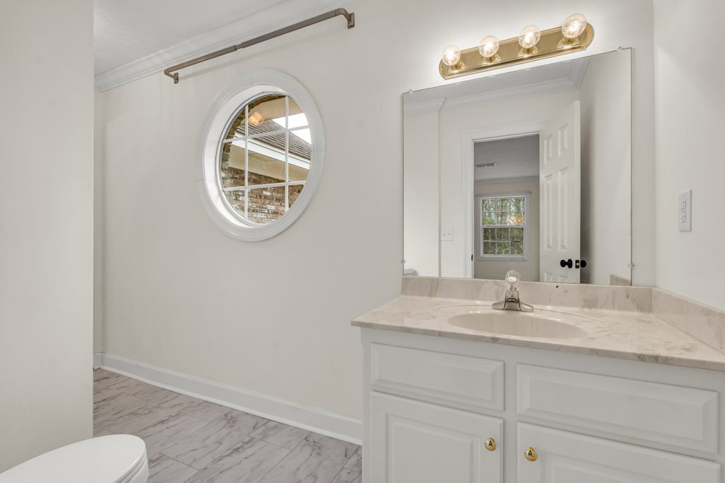 Building Photo - 415 Megan Ln