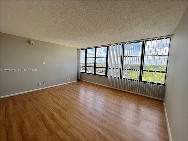 Building Photo - 600 Three Islands Boulevard