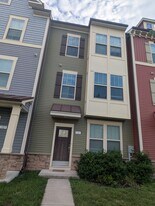 Building Photo - 1121 Lawler Dr