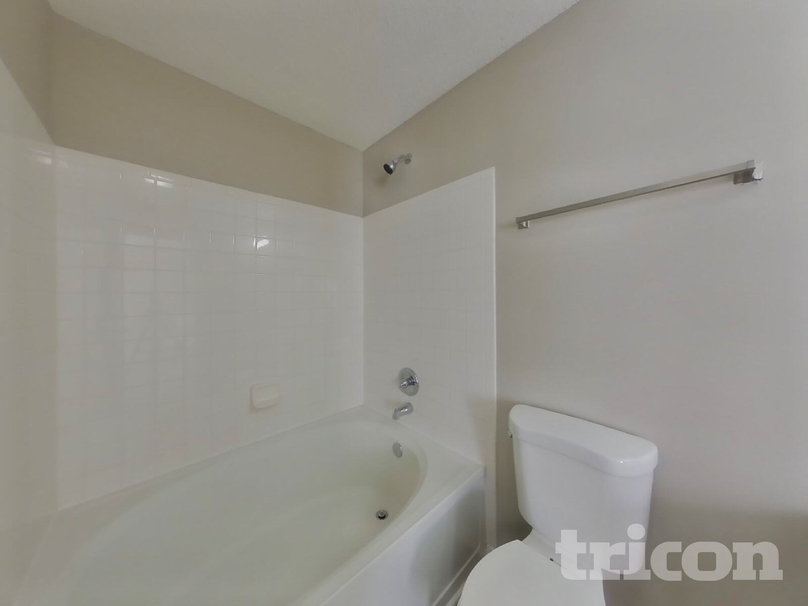 Building Photo - 13460 N Carwood Ct