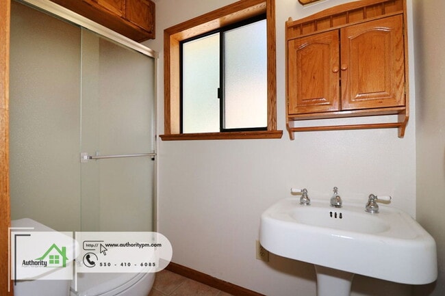 Building Photo - 4465 Red Bluff St