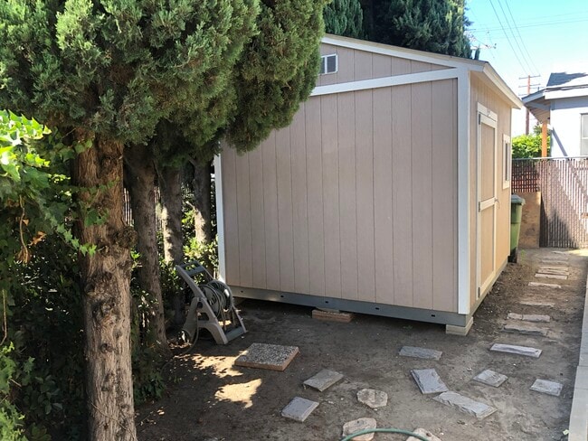 Building Photo - 4410 Dawes Ave