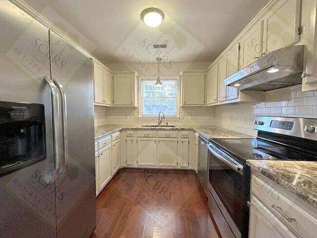 Building Photo - 13 Tomafield Ct