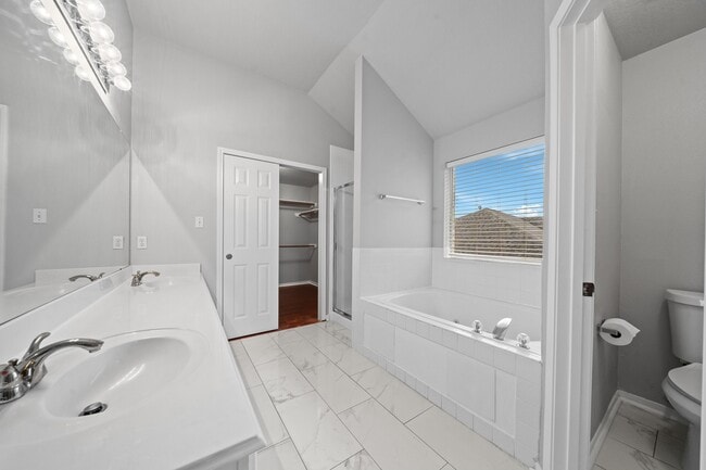 Building Photo - 3321 Sapling Oak Dr