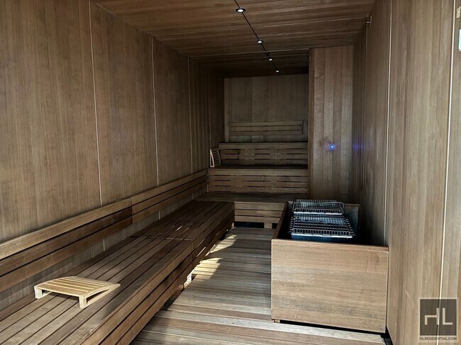 Building Photo - East 44th Street