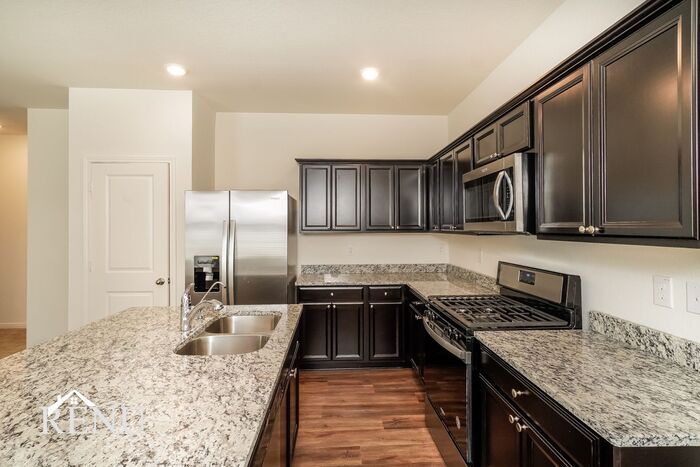 Building Photo - 5026 Firefly Hls