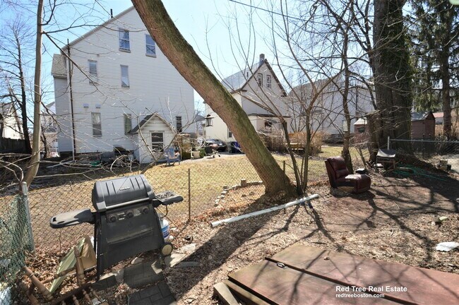 Building Photo - 5 Murdock Terrace