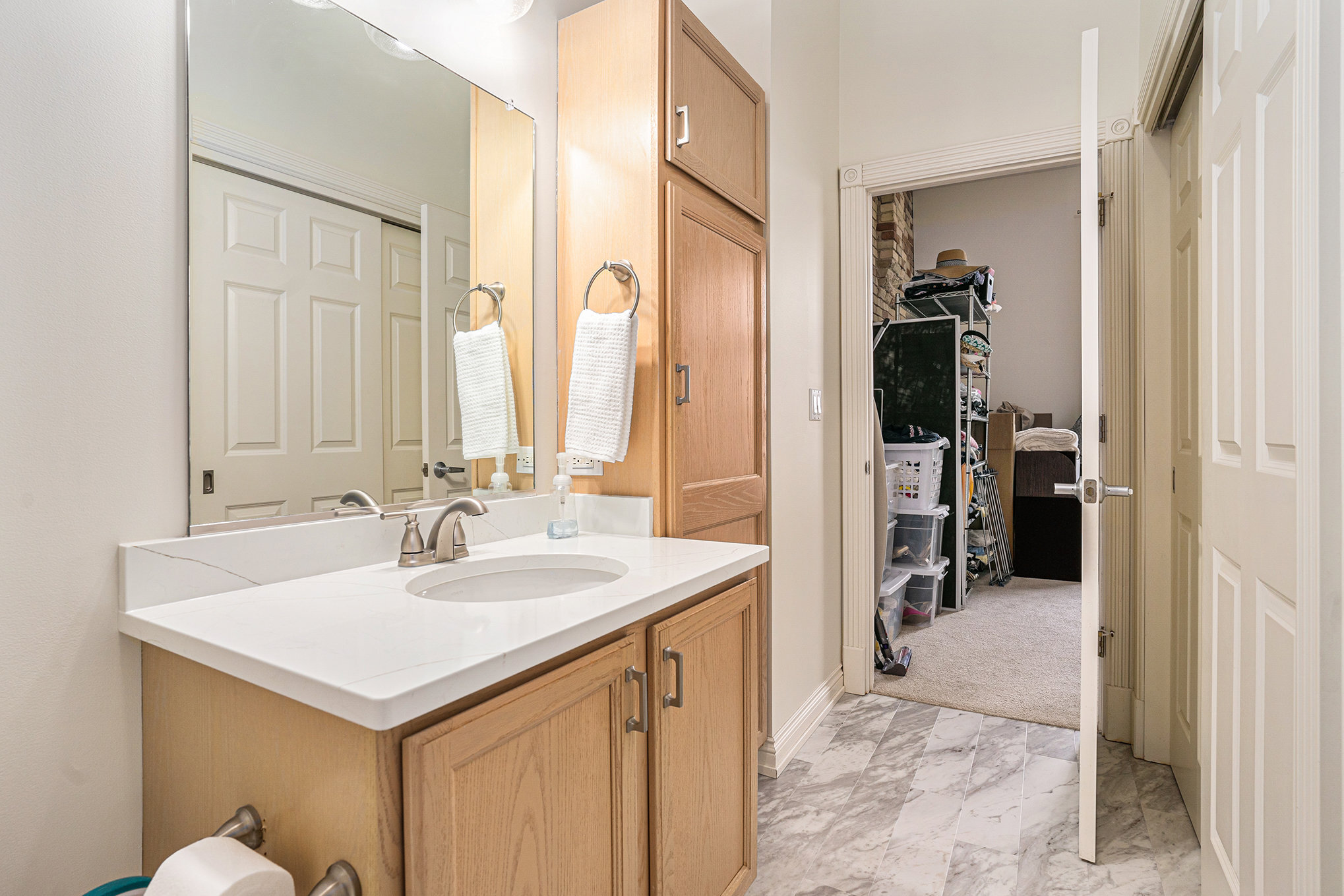 Building Photo - 32 E 8th St