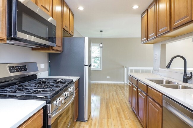 Building Photo - 7724 W Douglas Ct
