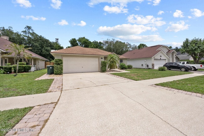 Building Photo - 8575 Crooked Tree Dr