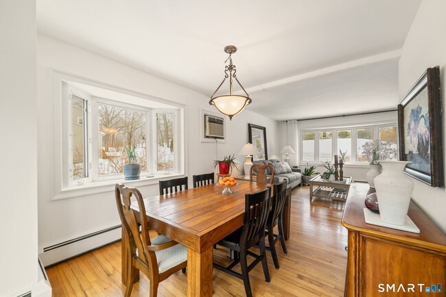 Building Photo - 16 Cushing Dr