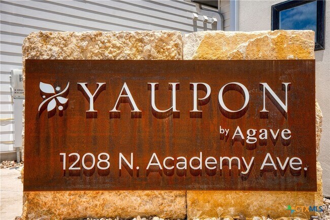 Building Photo - 1208 N Academy Ave