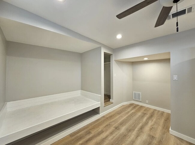 Building Photo - 4319 Baynard Dr