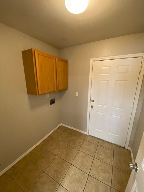 Building Photo - 535 N Brentwood Ave