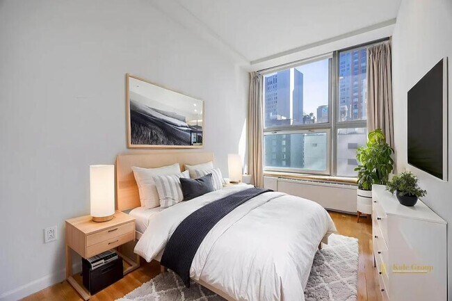 Building Photo - 4 bedroom in NEW YORK NY 10038