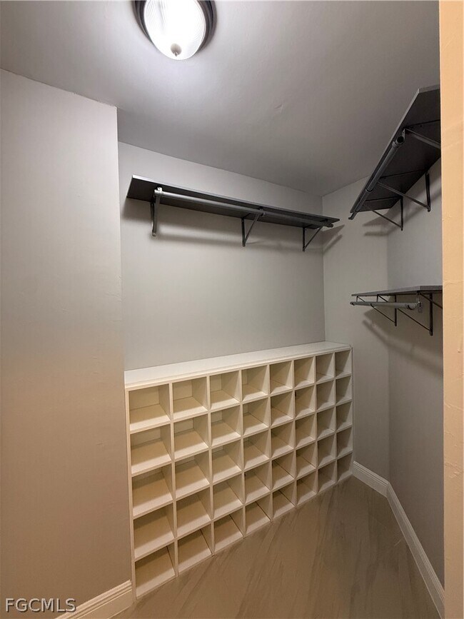 Building Photo - 3013 4th St W