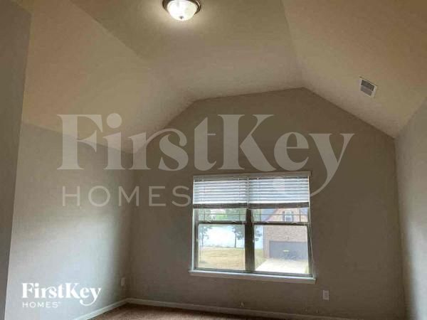 Building Photo - 165 Shenandoah Dr