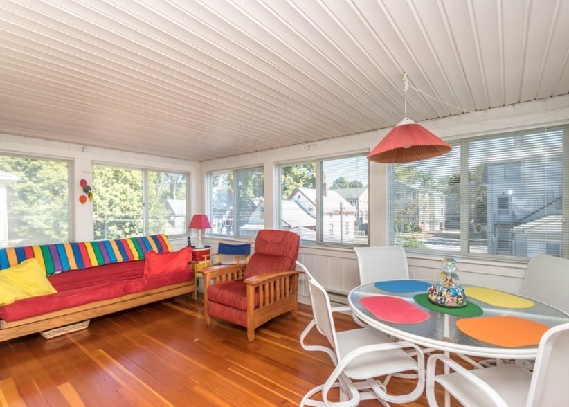 Building Photo - 41 Rich St