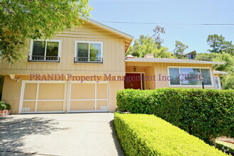 Building Photo - Spacious Greenbrae Home Featuring Expansiv...