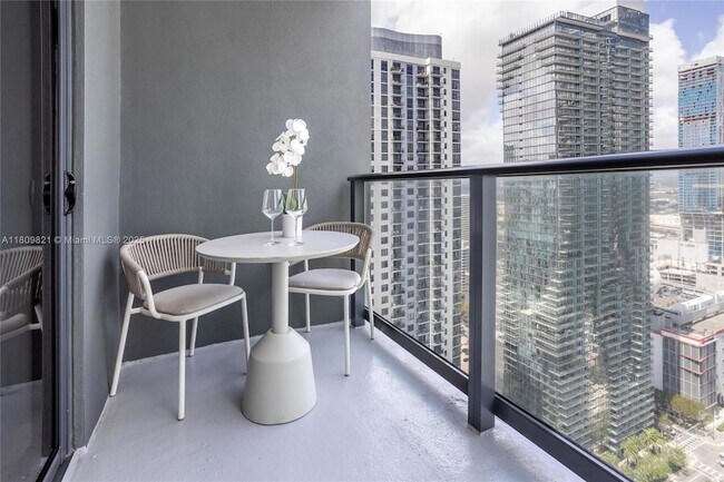 Building Photo - 159 NE 6th St