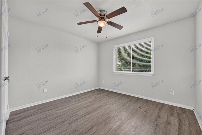 Building Photo - 333 Stately Oak Ln