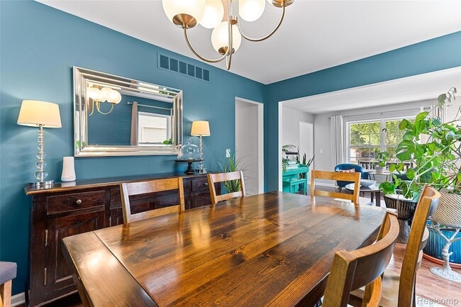 Building Photo - 32724 Laurelwood Ct
