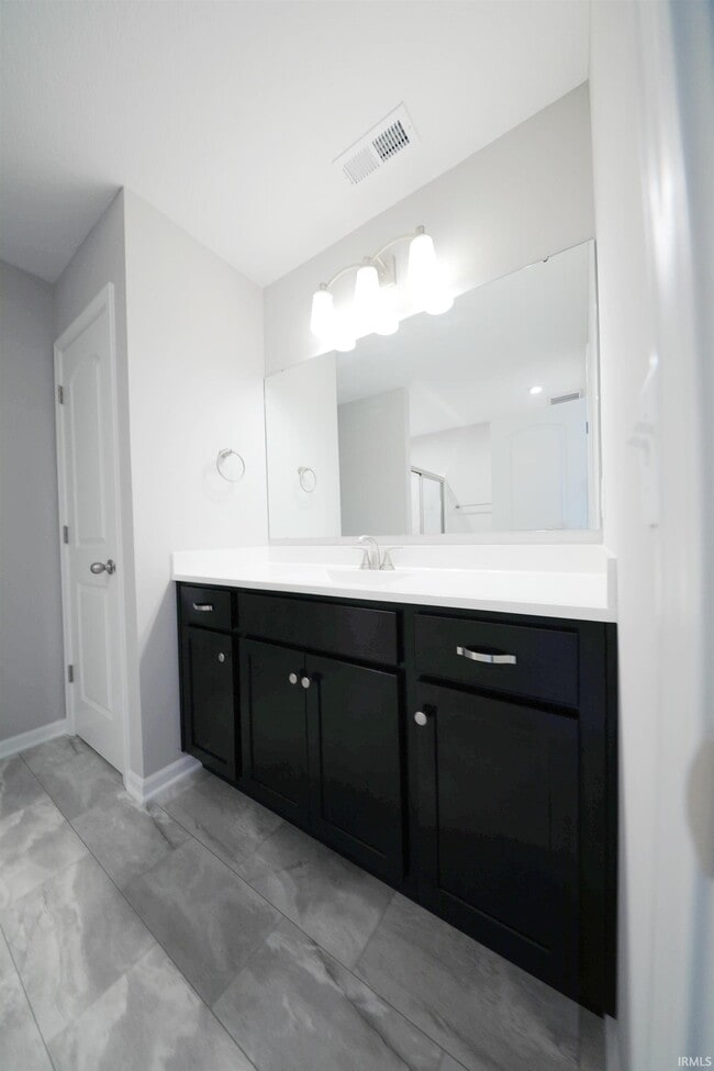 Building Photo - 3595 Canal Square Dr