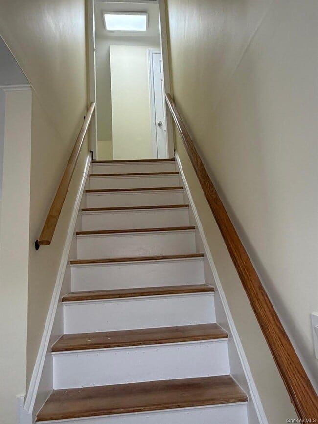 Building Photo - 150 E St