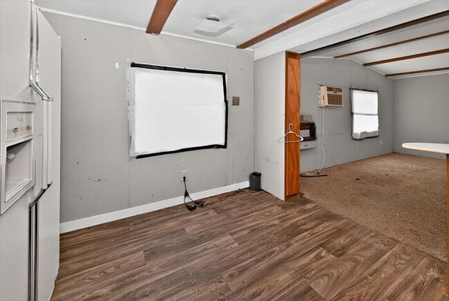 Building Photo - 1305 Ridge Cir