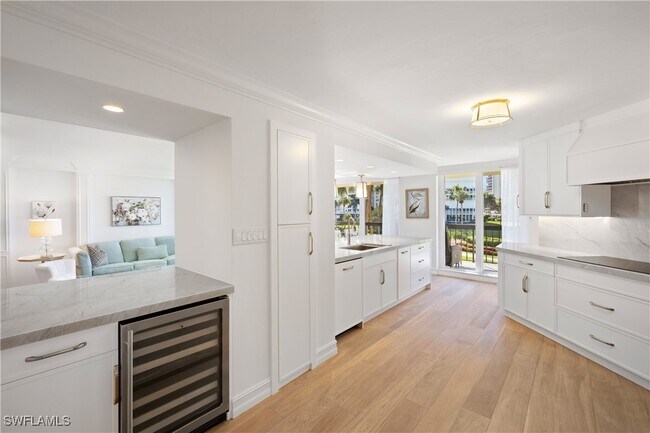 Building Photo - 4551 Gulf Shore Blvd N