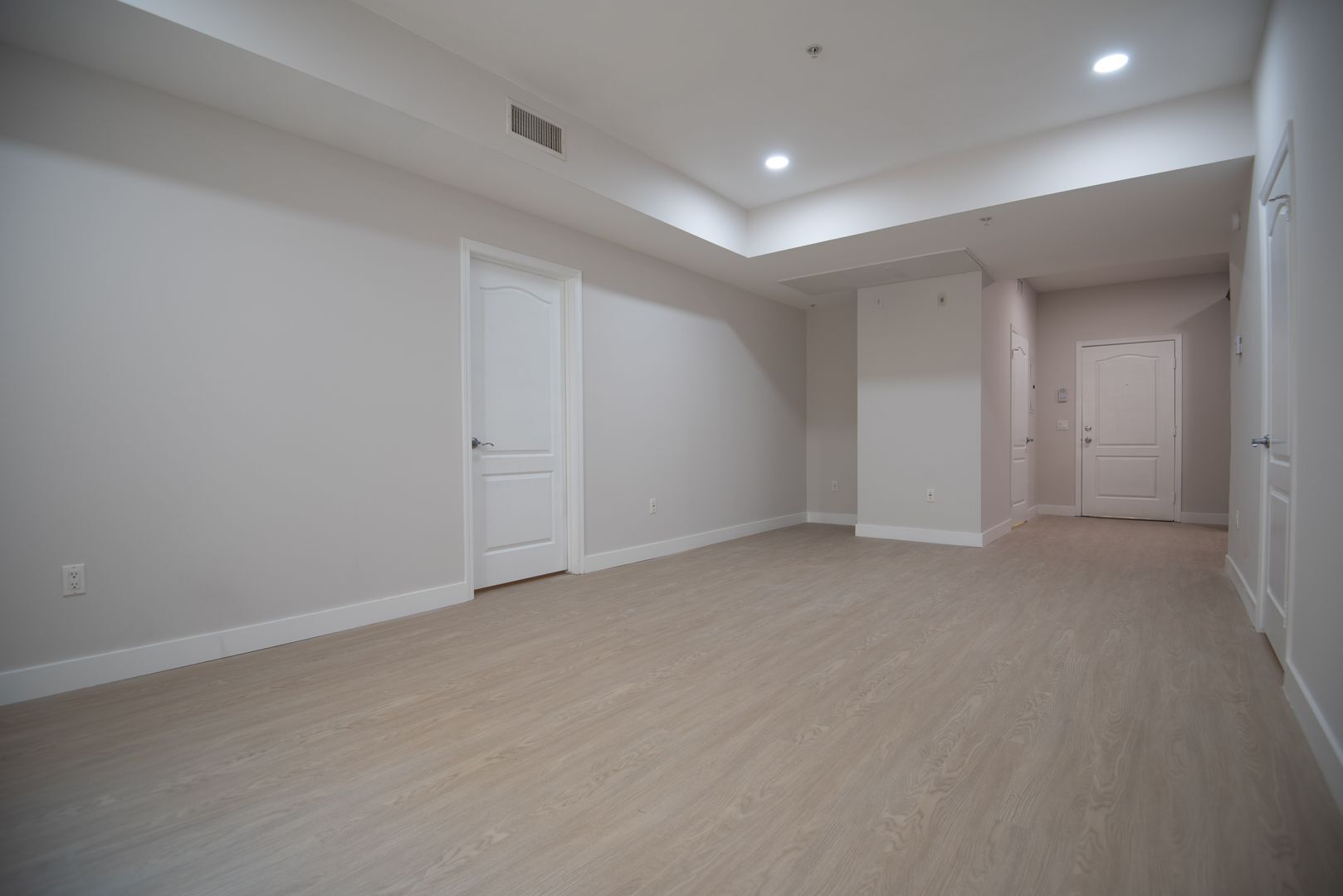 Building Photo - 7122 Amigo Ave