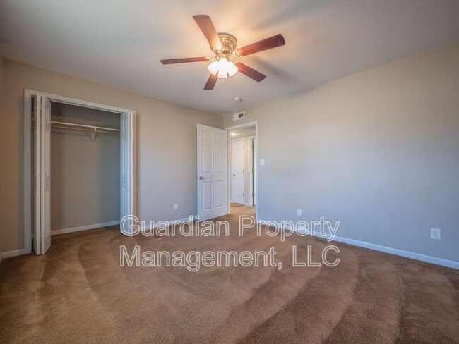 Building Photo - 214 E 1st St