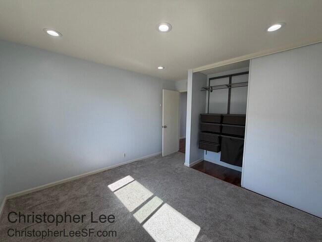 Building Photo - 1081 Beach Park Blvd