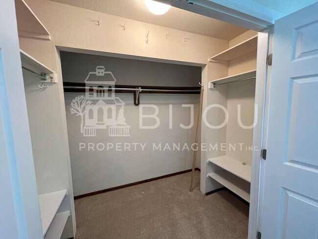 Building Photo - 4635 Woodsorrel Ct