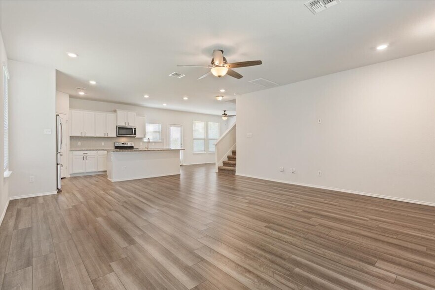 Building Photo - 6317 Elephant Butte