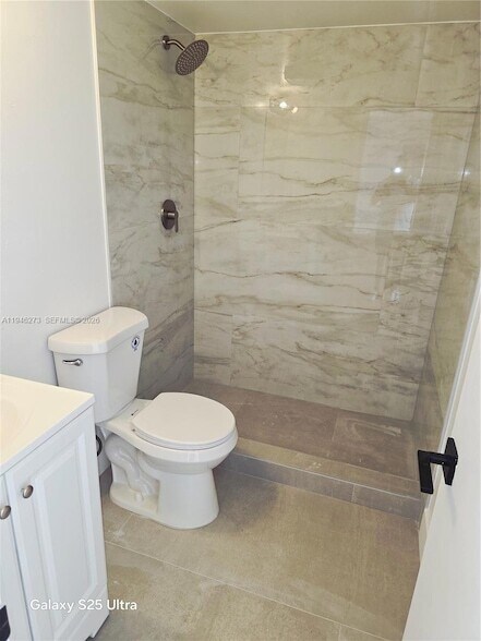 Building Photo - 20130 NE 3rd Ct