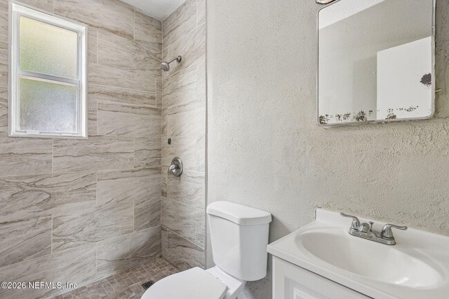 Building Photo - 1104 W 29th St