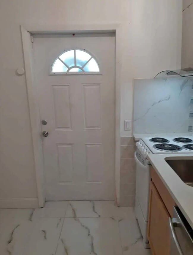 Building Photo - 11984 57th Rd N