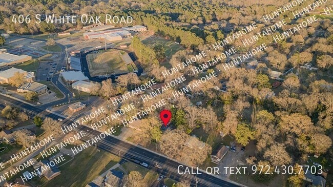 Building Photo - 406 S White Oak Rd
