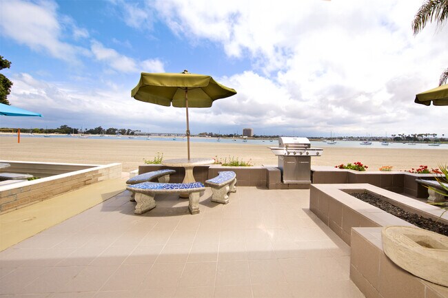 Building Photo - 2884 Bayside Walk